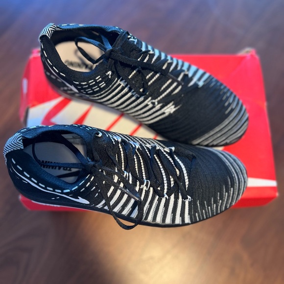 Nike sneakers - Picture 5 of 8